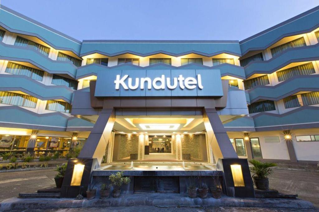 Goldenfield Kundutel Hotel Bacolod Exterior photo