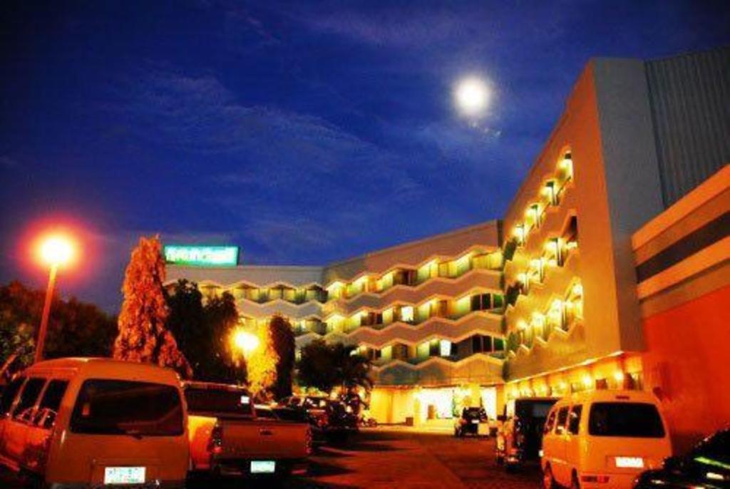 Goldenfield Kundutel Hotel Bacolod Exterior photo
